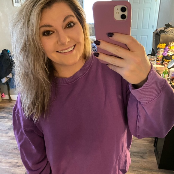 Meet your Posher, Emily - Picture 3 of 5